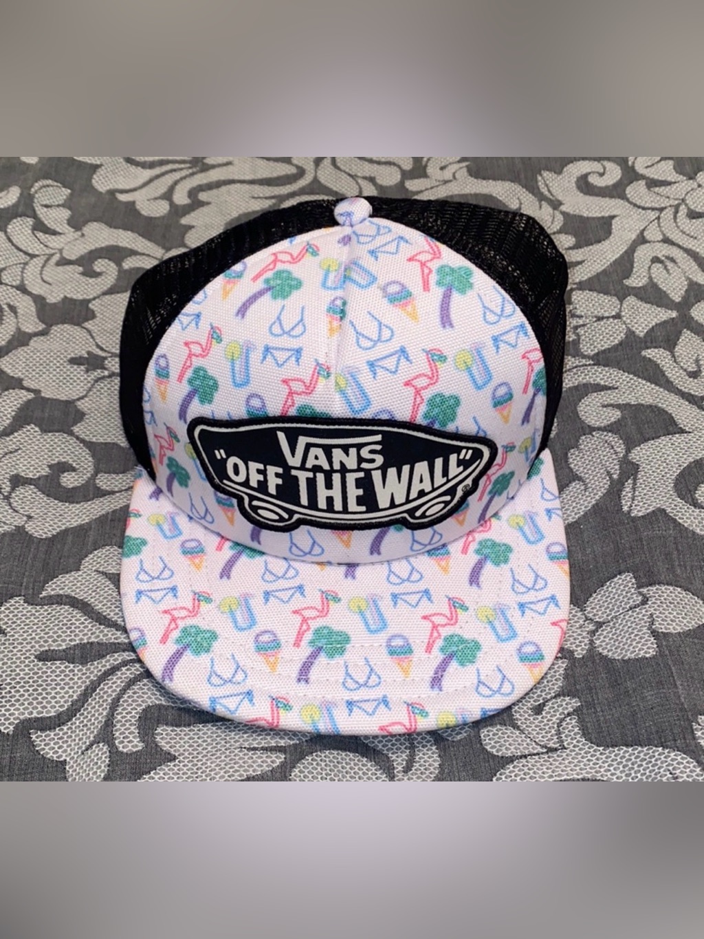 Vans Off The Wall Trucker Hat Brand New